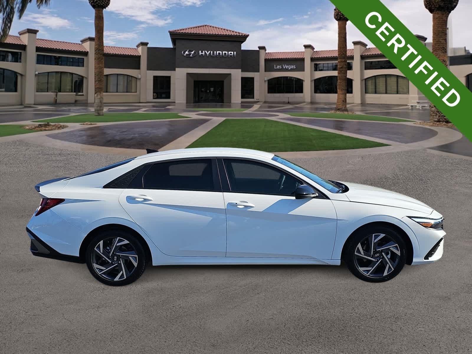 Used 2025 Hyundai Elantra Sport FWD image 9