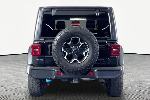 Used 2023 Jeep Wrangler Unlimited Rubicon 4xe w/ Cold Weather Group AWD/4WD image 5