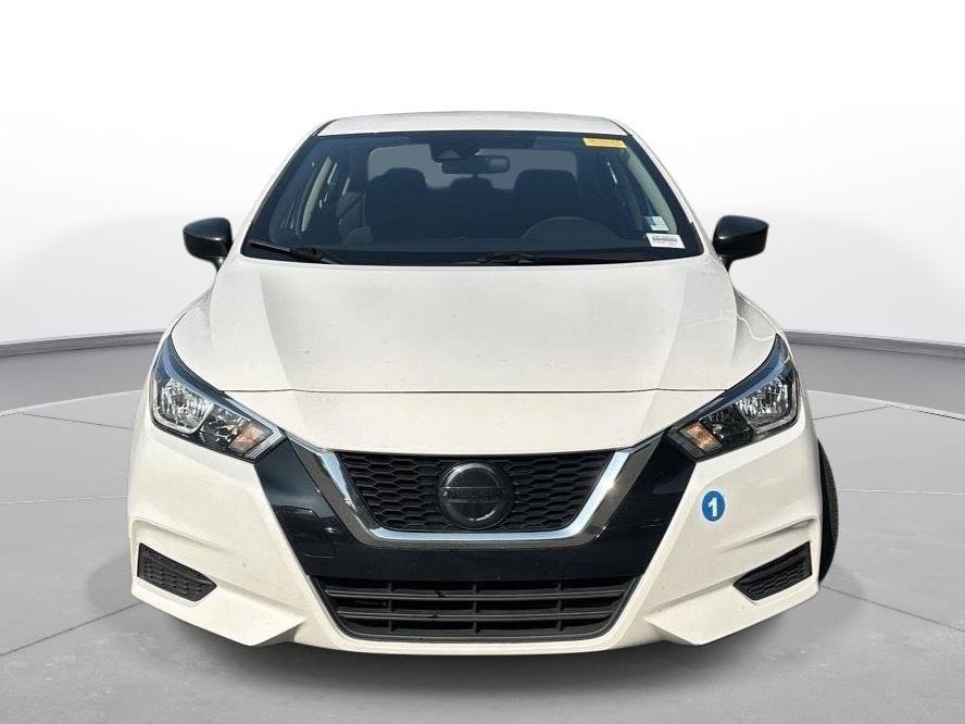 Used 2020 Nissan Versa S FWD image 3