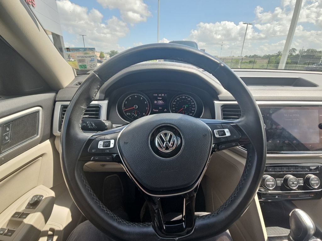 Used 2018 Volkswagen Atlas SEL FWD image 34
