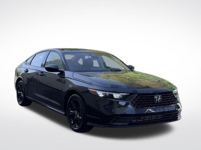 Used 2025 Honda Accord SE image 5