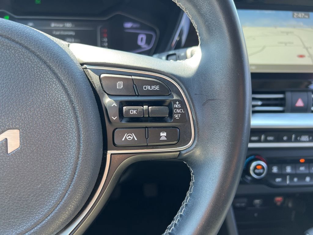 Used 2022 Kia Niro Touring Special Edition FWD image 18