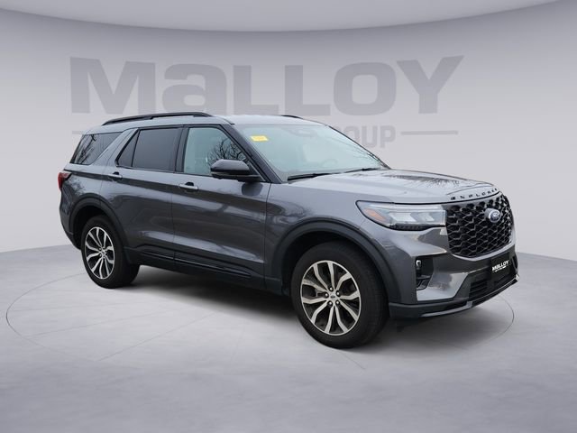 Certified 2025 Ford Explorer ST-Line image 7