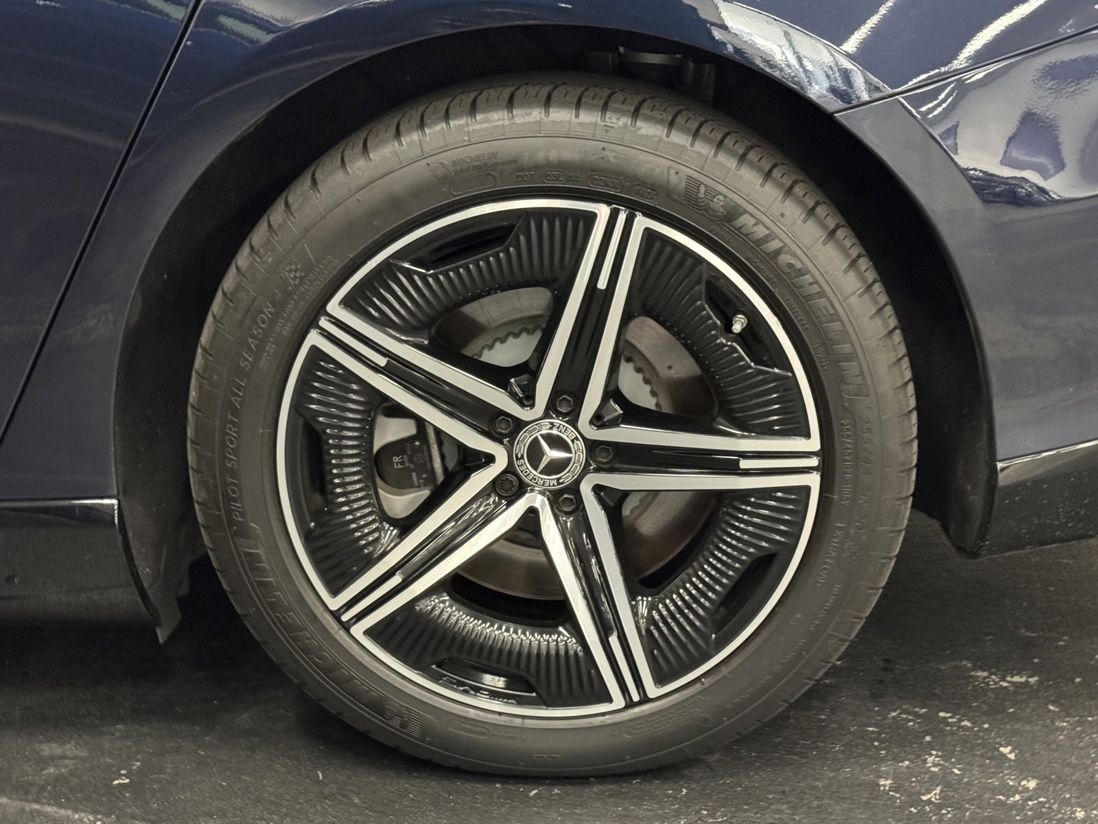 Used 2023 Mercedes-Benz EQS 580 4MATIC Sedan image 16