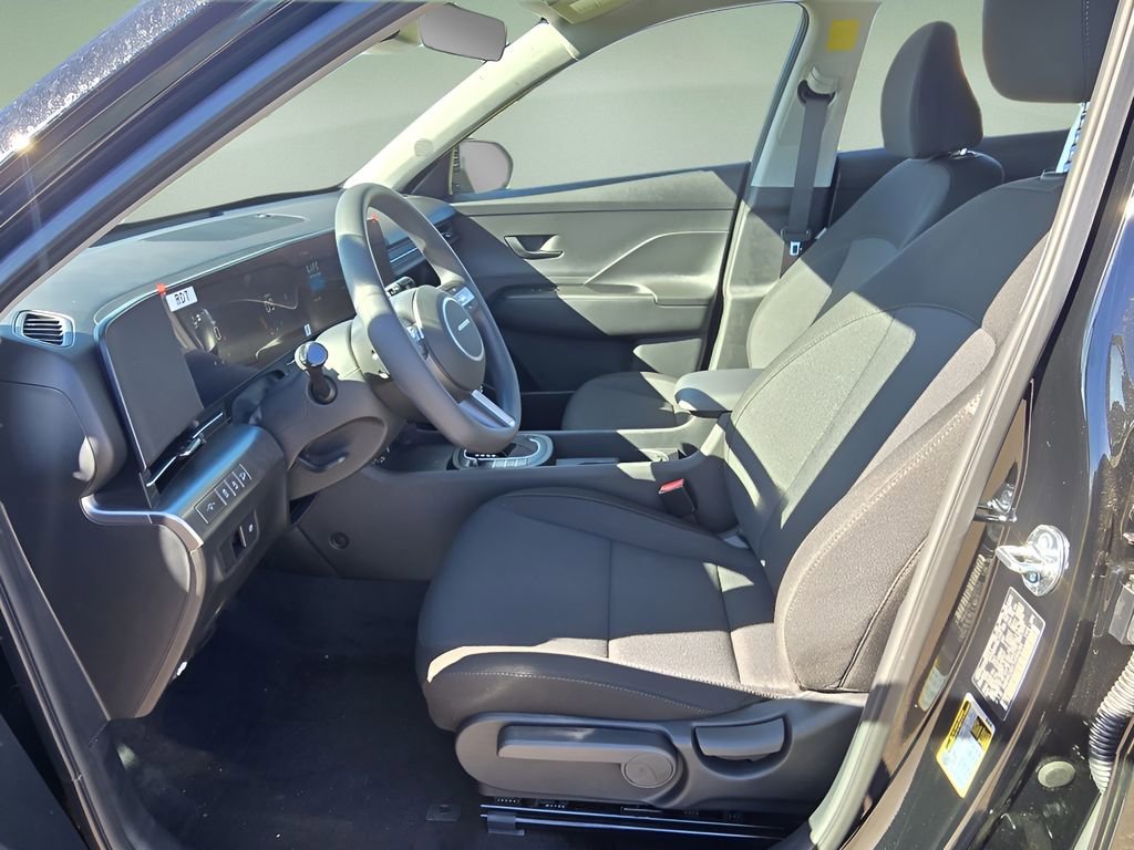 New 2026 Hyundai Kona SE image 12