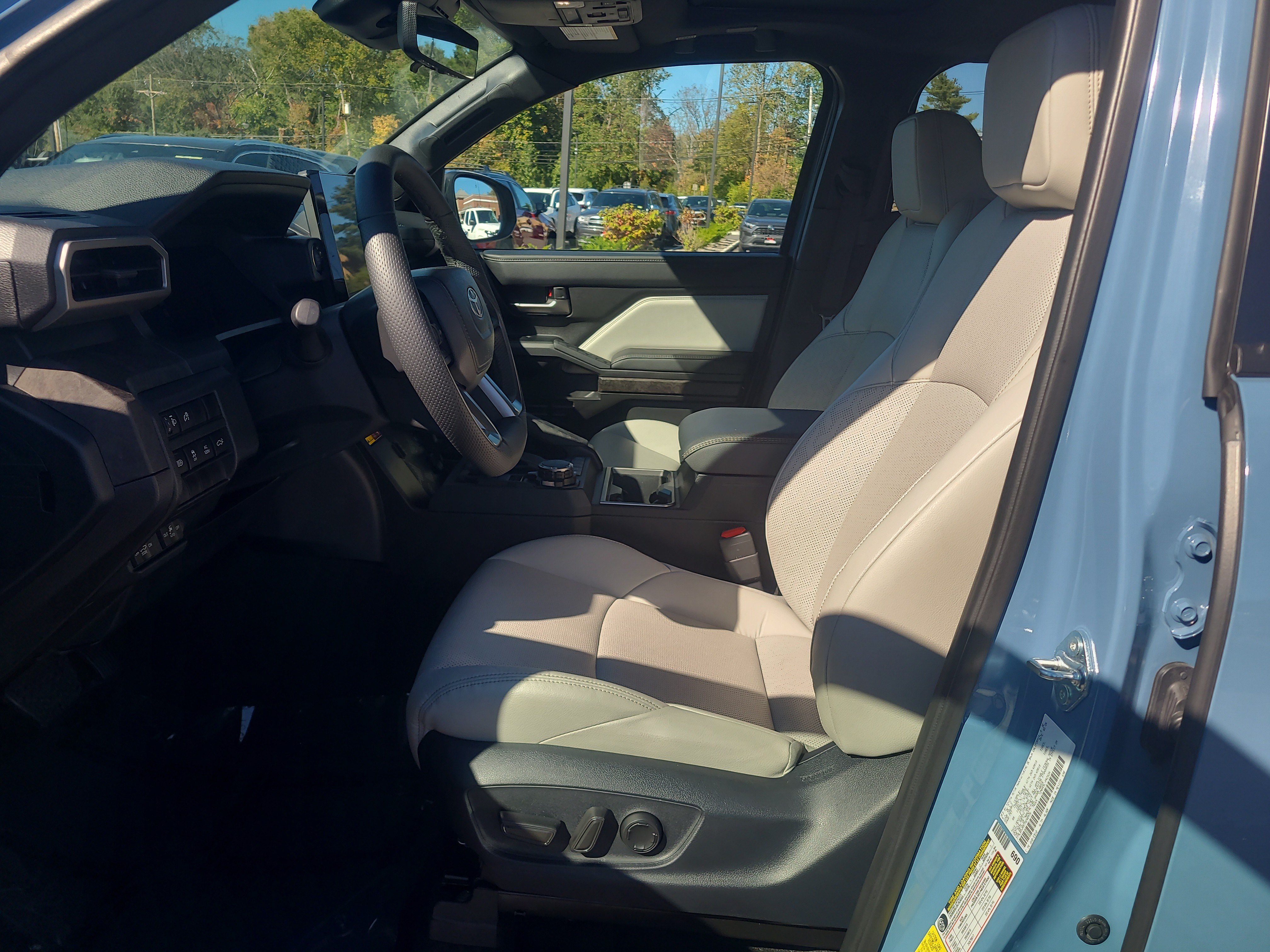 Certified 2026 Toyota Tacoma Limited AWD/4WD image 16