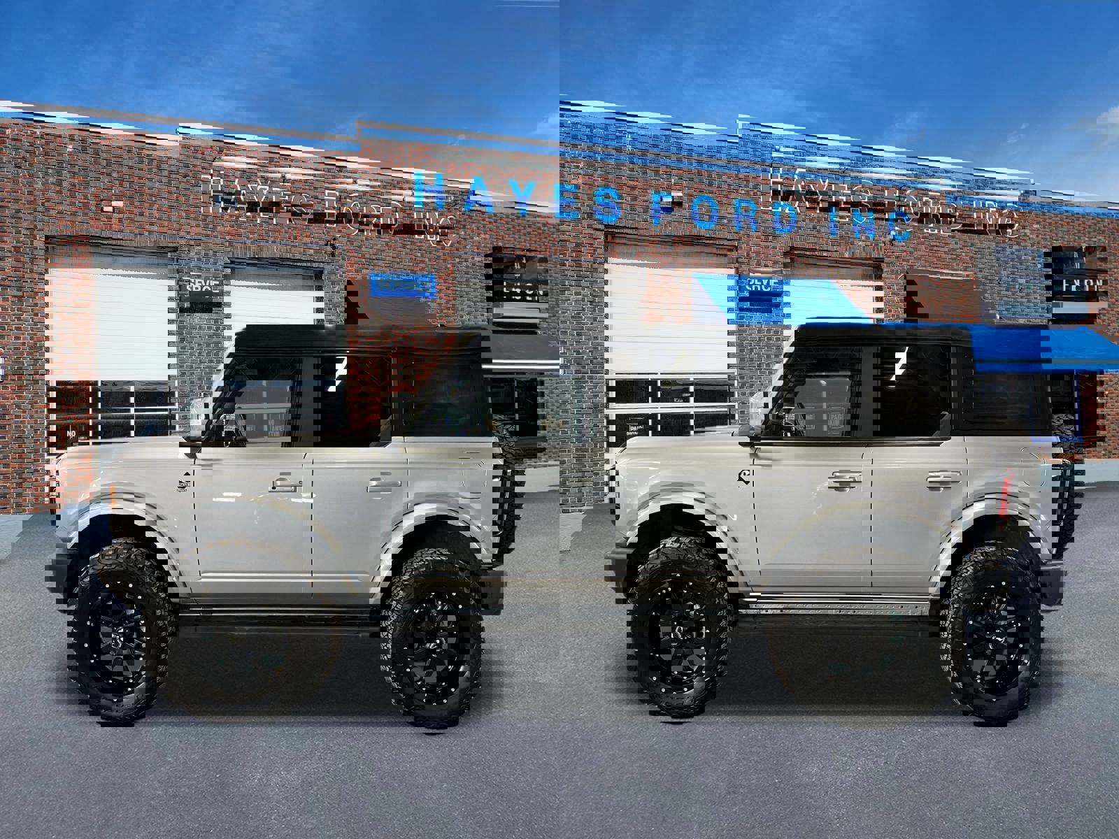 Used 2023 Ford Bronco Outer Banks