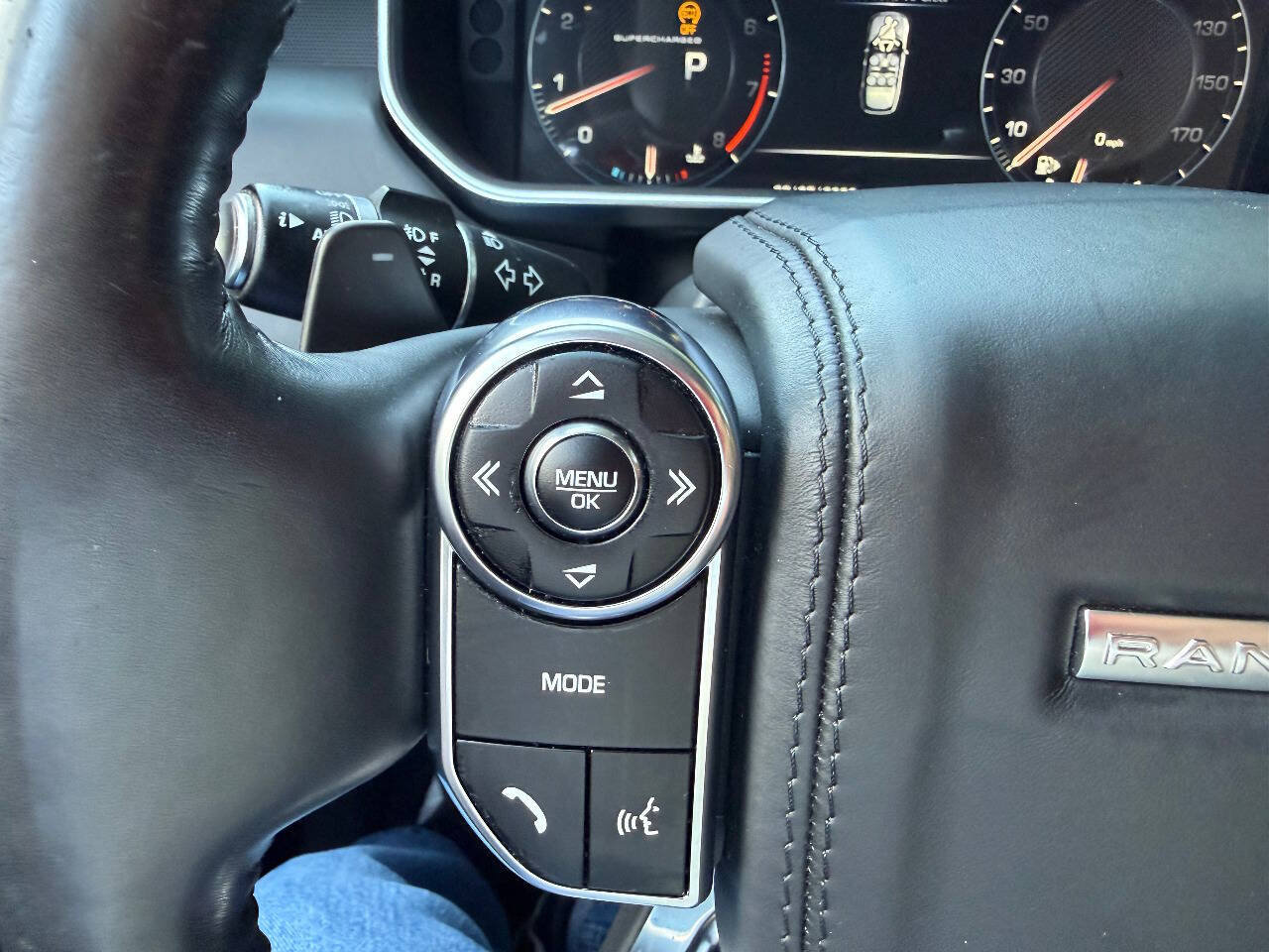 Used 2014 Land Rover Range Rover Supercharged AWD/4WD image 34