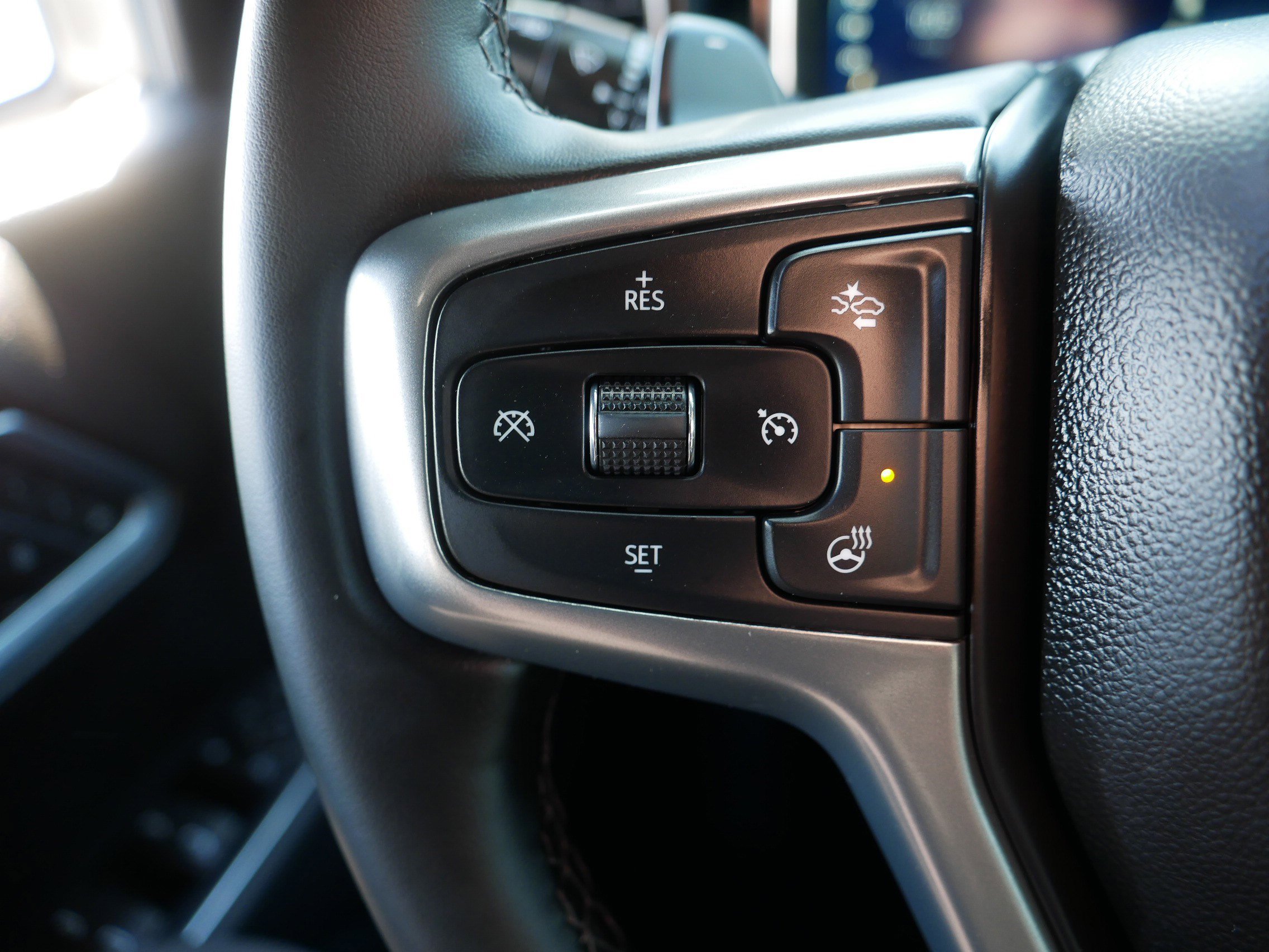 Certified 2025 Chevrolet Silverado 1500 LTZ image 28