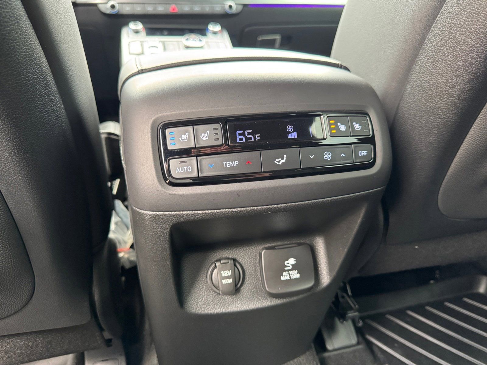 Used 2024 Hyundai Palisade Calligraphy image 20