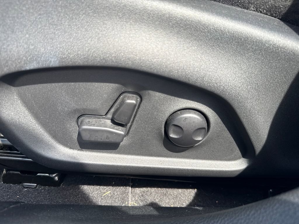 Used 2023 Jeep Compass Latitude w/ Convenience Group image 12