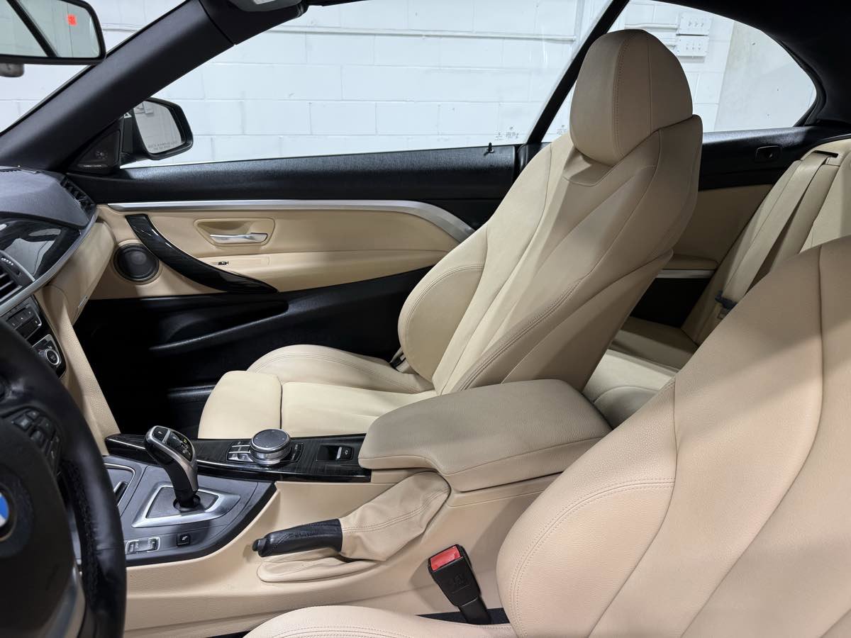 Used 2019 BMW 430i xDrive Convertible w/ Convenience Package AWD/4WD image 17
