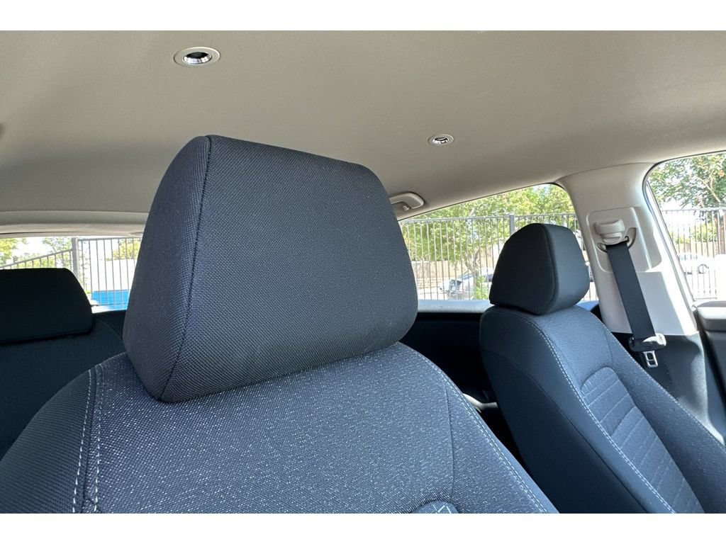 Used 2027 Honda HR-V LX image 20