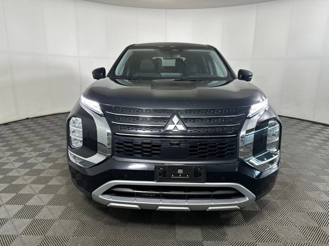 Used 2024 Mitsubishi Outlander SE image 8