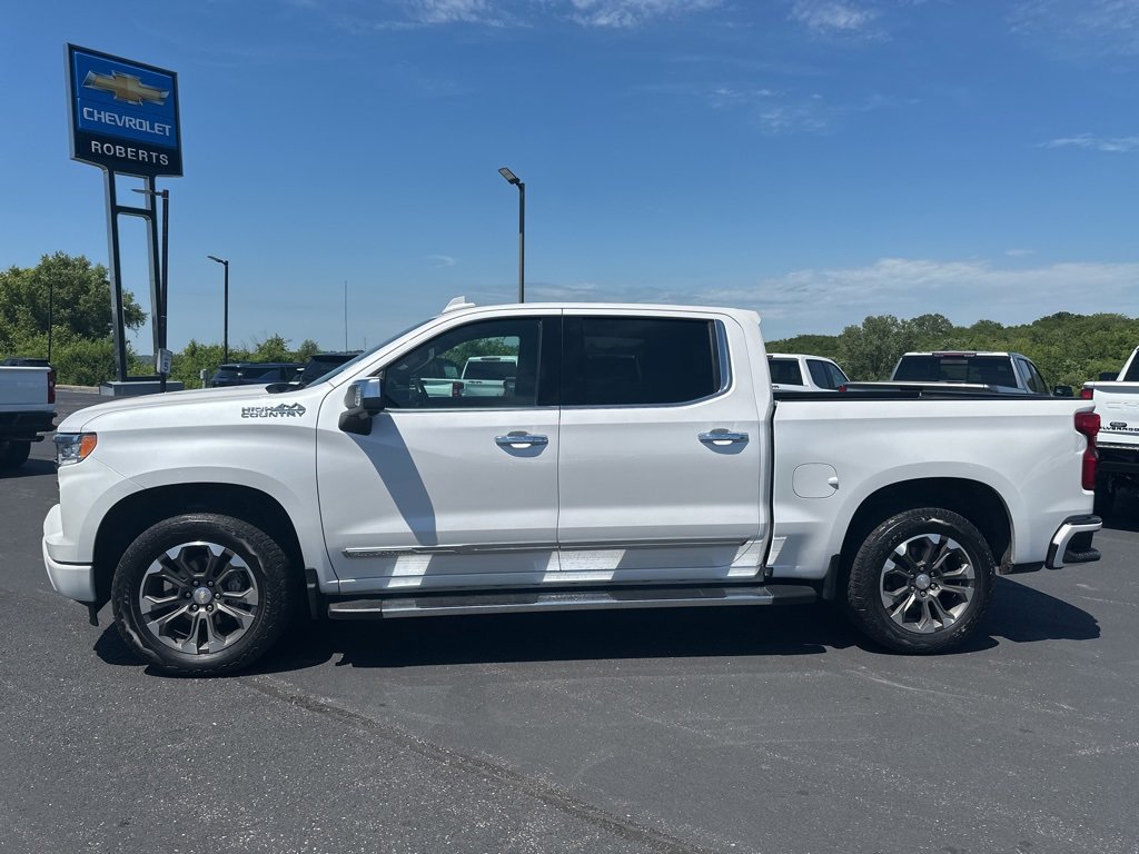 Used 2023 Chevrolet Silverado 1500 High Country w/ Technology Package image 5