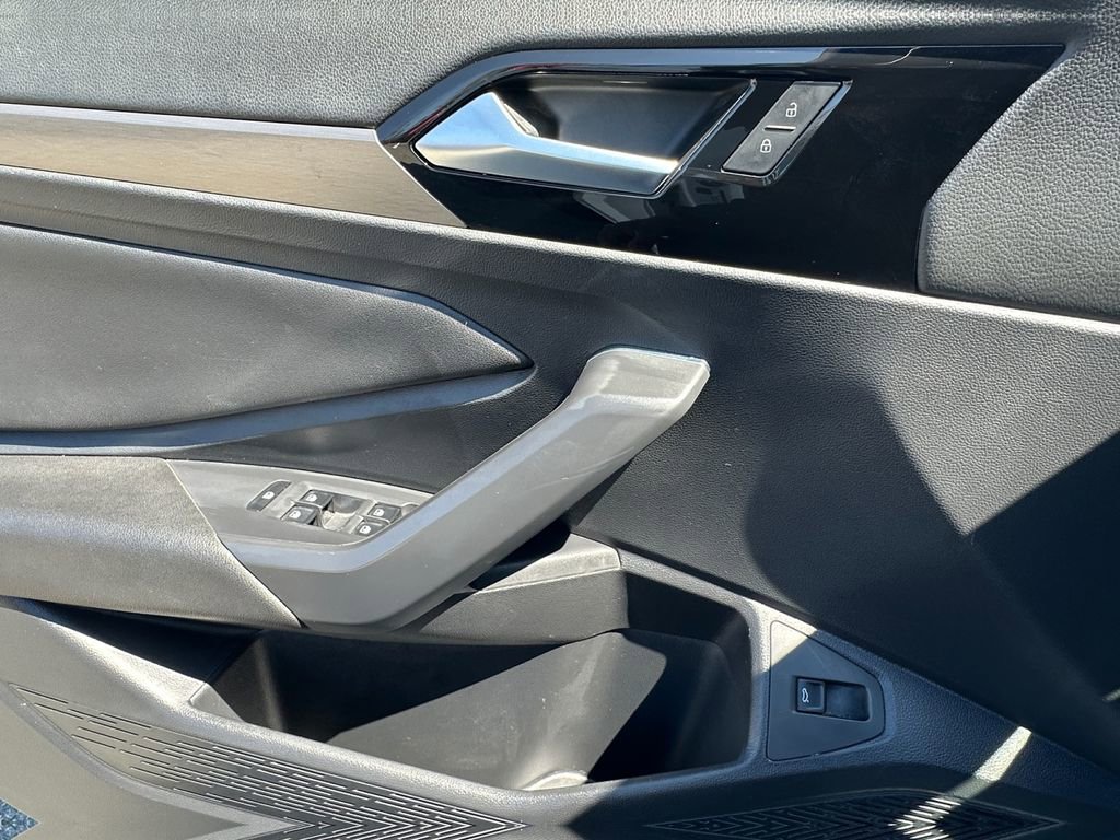 Used 2019 Volkswagen Jetta SEL Premium image 11