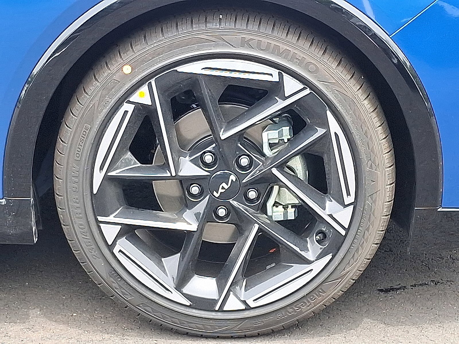 New 2025 Kia K4 GT-Line image 9