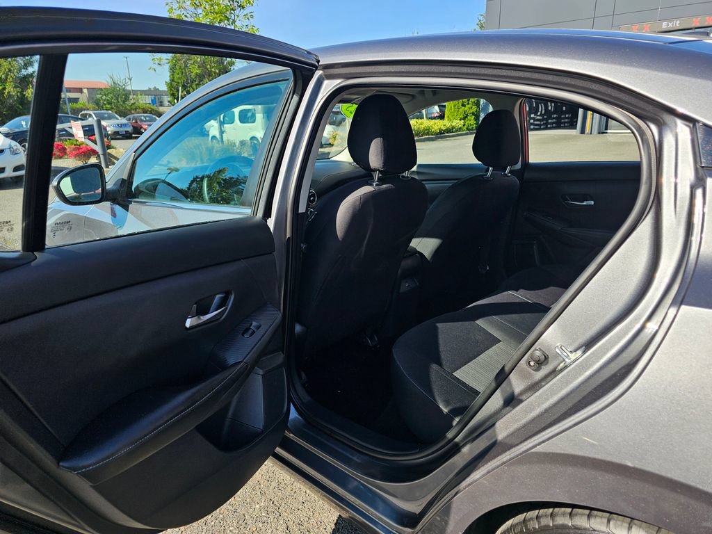Used 2023 Nissan Sentra SV FWD image 12