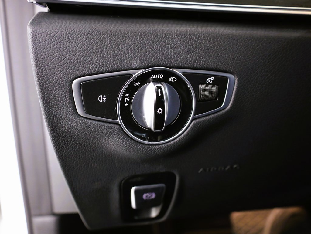 Certified 2022 Mercedes-Benz E 450 4MATIC Sedan image 9