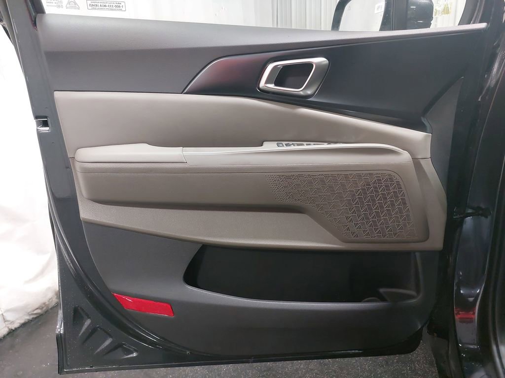 New 2026 Kia Carnival FWD image 28