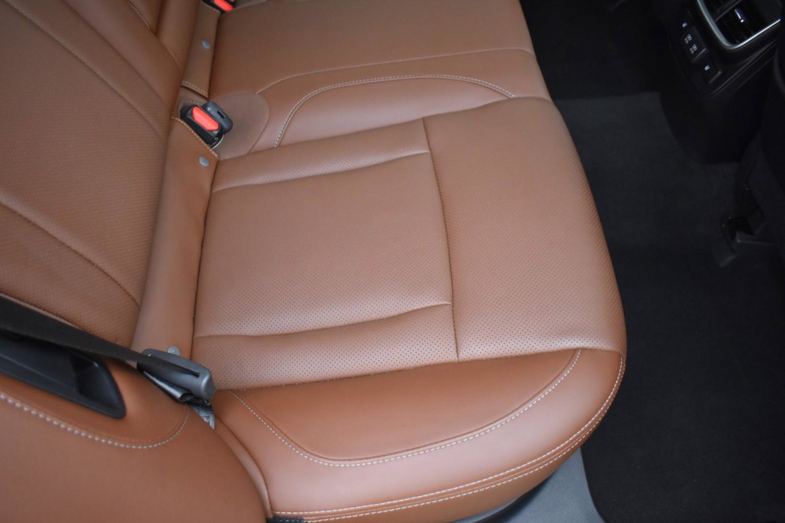 Used 2020 Subaru Outback Touring w/ Popular Package #2 image 40