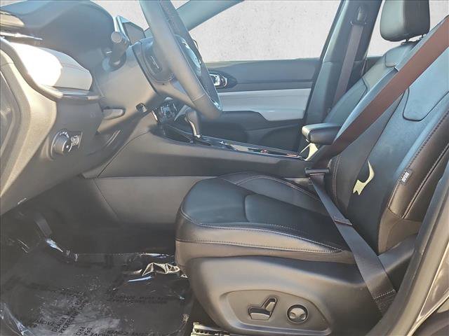 Used 2023 Jeep Compass Limited w/ Elite Group image 17