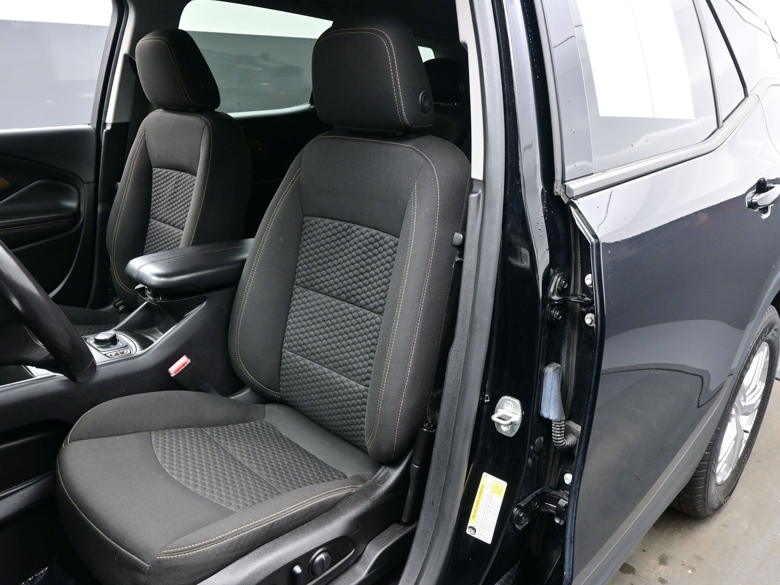 Used 2019 GMC Terrain SLE w/ Driver Convenience Package image 12