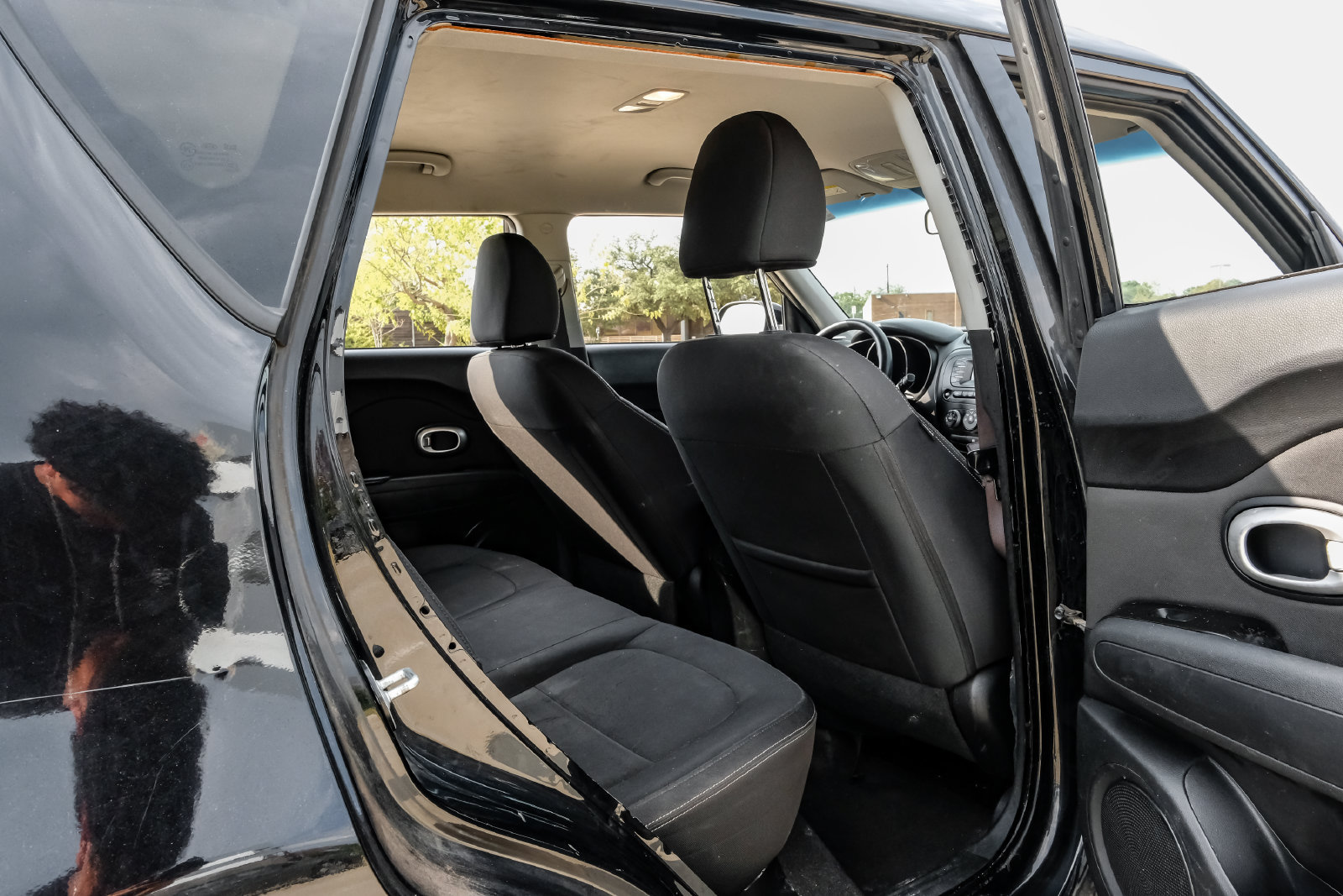 Used 2014 Kia Soul FWD image 30