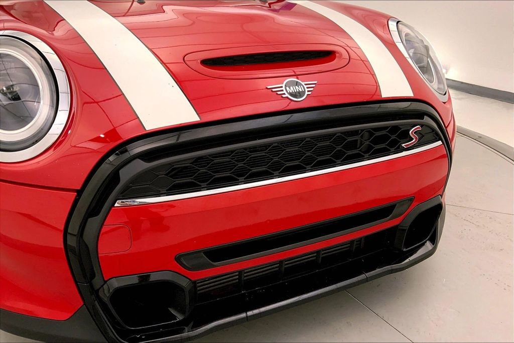Used 2023 MINI Cooper S w/ Signature Upholstery Package image 29