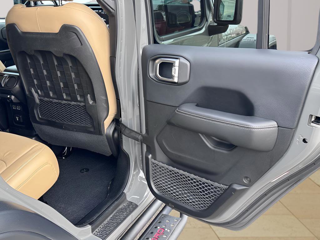 Used 2018 Jeep Wrangler Unlimited Rubicon image 15