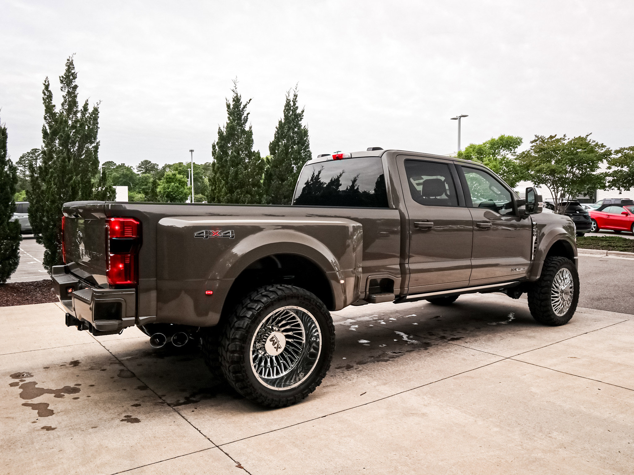 Used 2026 Ford F450 Lariat AWD/4WD image 11