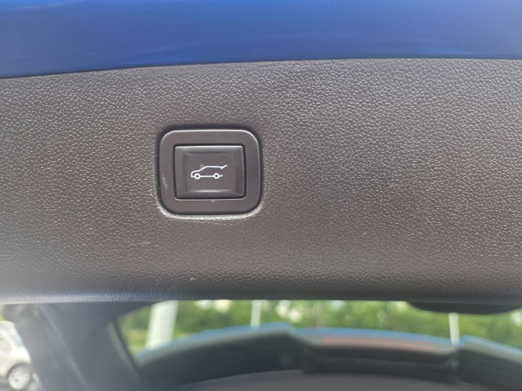 Used 2019 Chevrolet Blazer LT AWD/4WD image 14