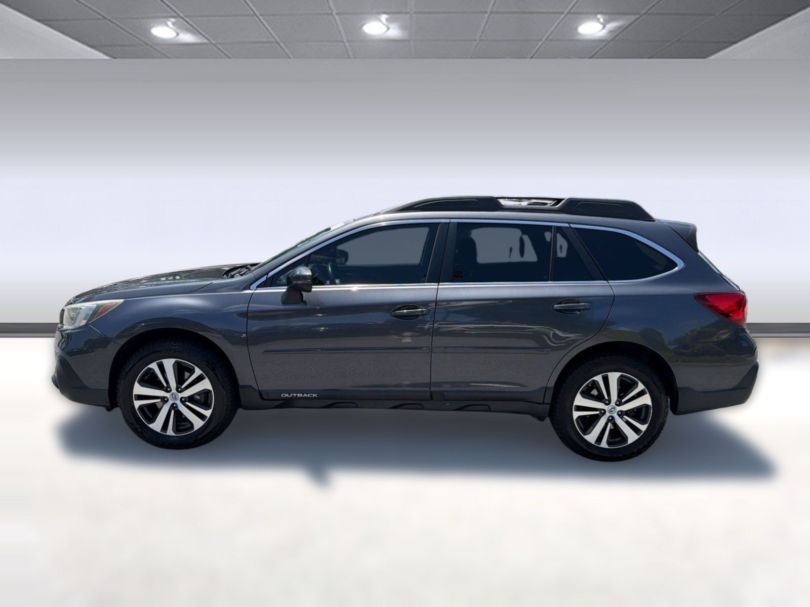 Used 2019 Subaru Outback 2.5i Limited AWD/4WD image 2