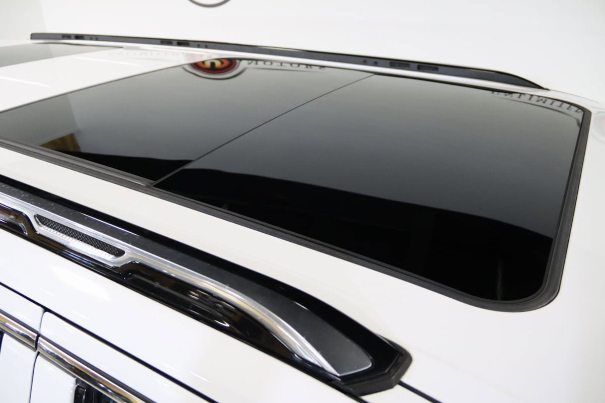 Used 2022 Jeep Wagoneer Series III w/ Premium Group I image 24