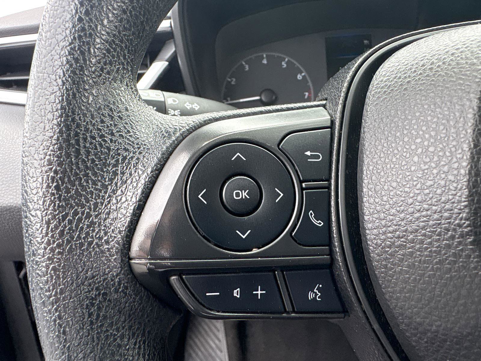 Used 2023 Toyota Corolla LE FWD image 20