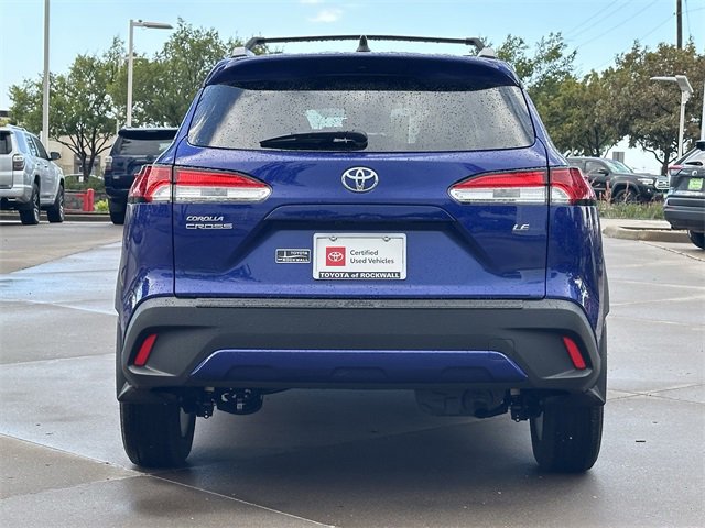 Used 2025 Toyota Corolla Cross LE image 4