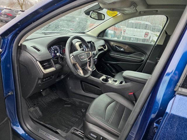 Used 2023 GMC Terrain Denali w/ Denali Premium Package image 15