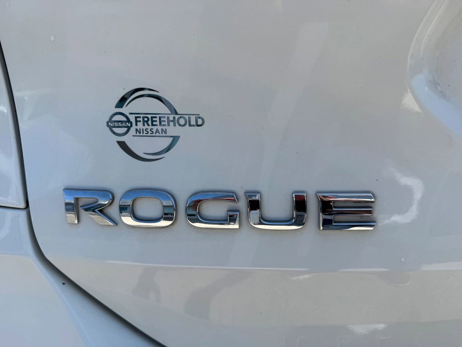 Used 2017 Nissan Rogue S AWD/4WD image 17