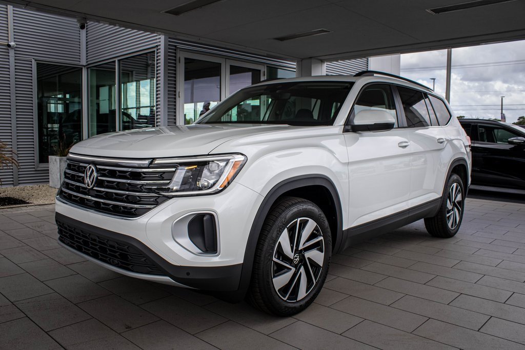 New 2026 Volkswagen Atlas SE image 11