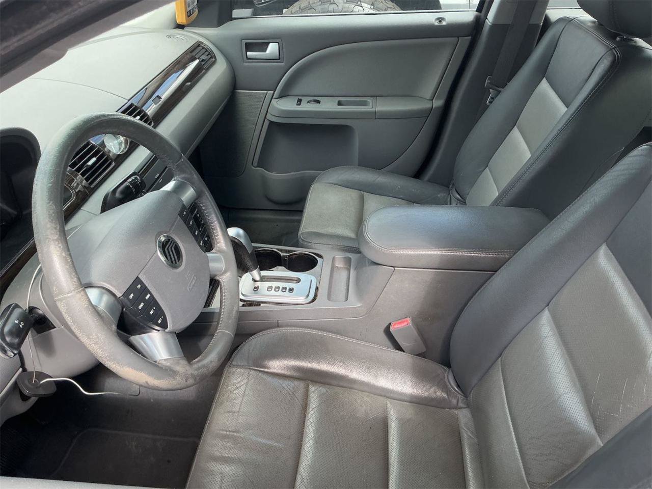 Used 2007 Mercury Montego Luxury FWD image 11
