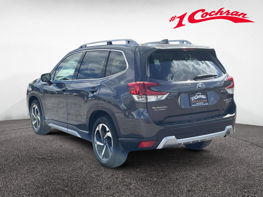 Used 2023 Subaru Forester Touring AWD/4WD image 9