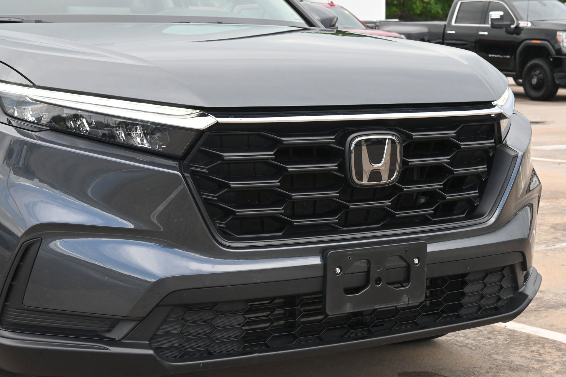 Used 2025 Honda CR-V LX image 27