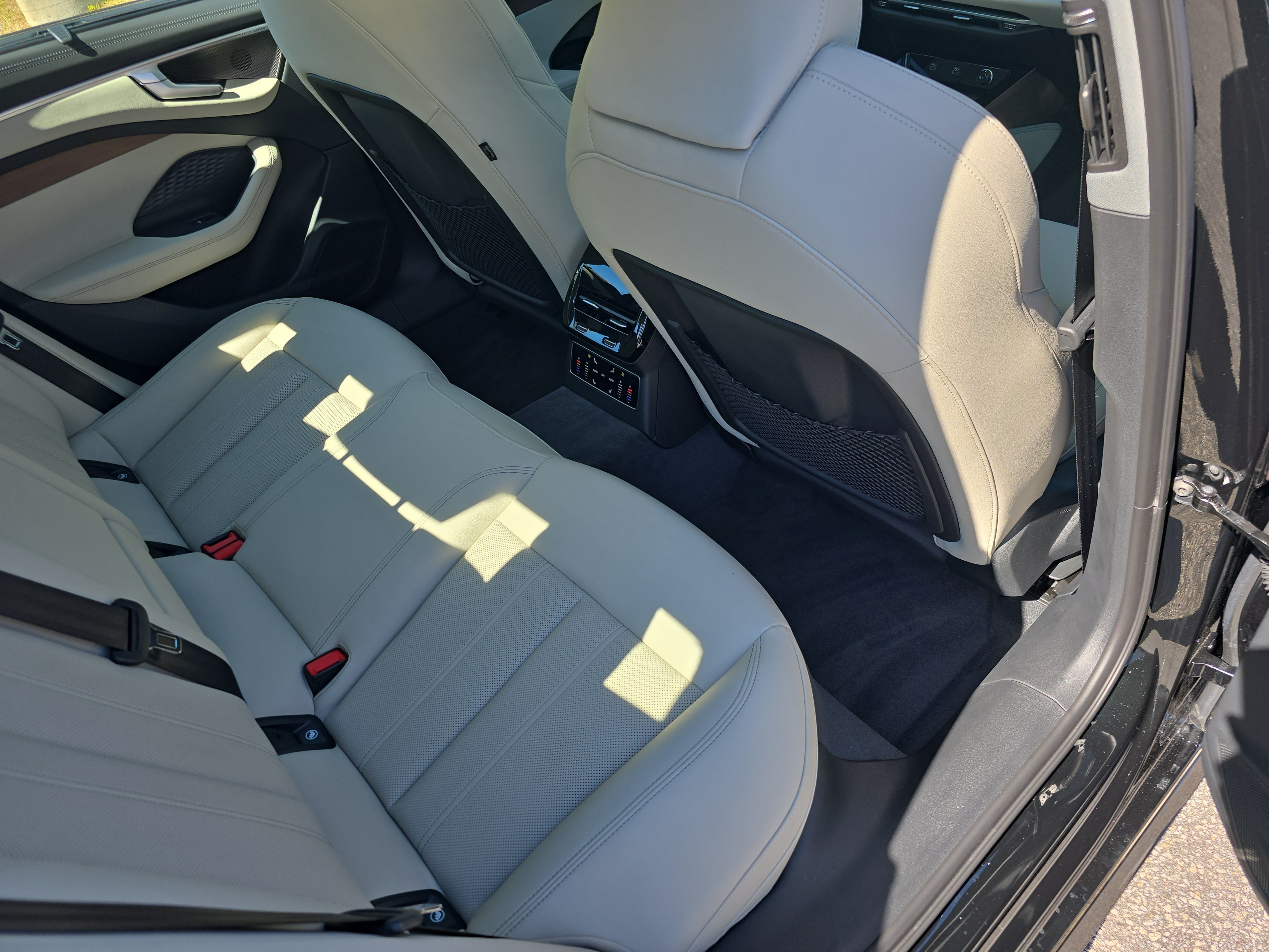 New 2026 Audi A6 Premium Plus AWD/4WD image 11