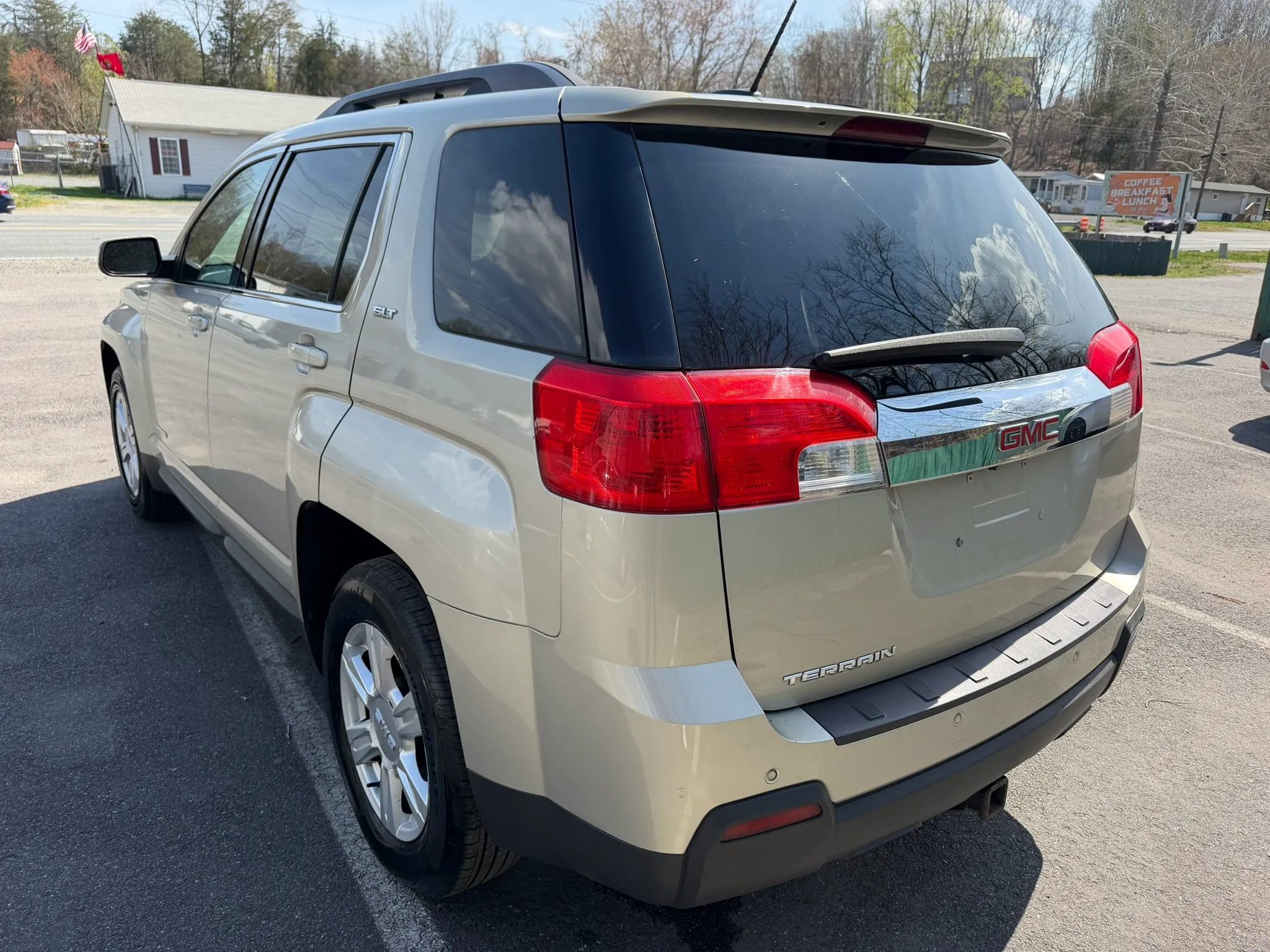 Used 2015 GMC Terrain SLT w/ Safety Package image 9