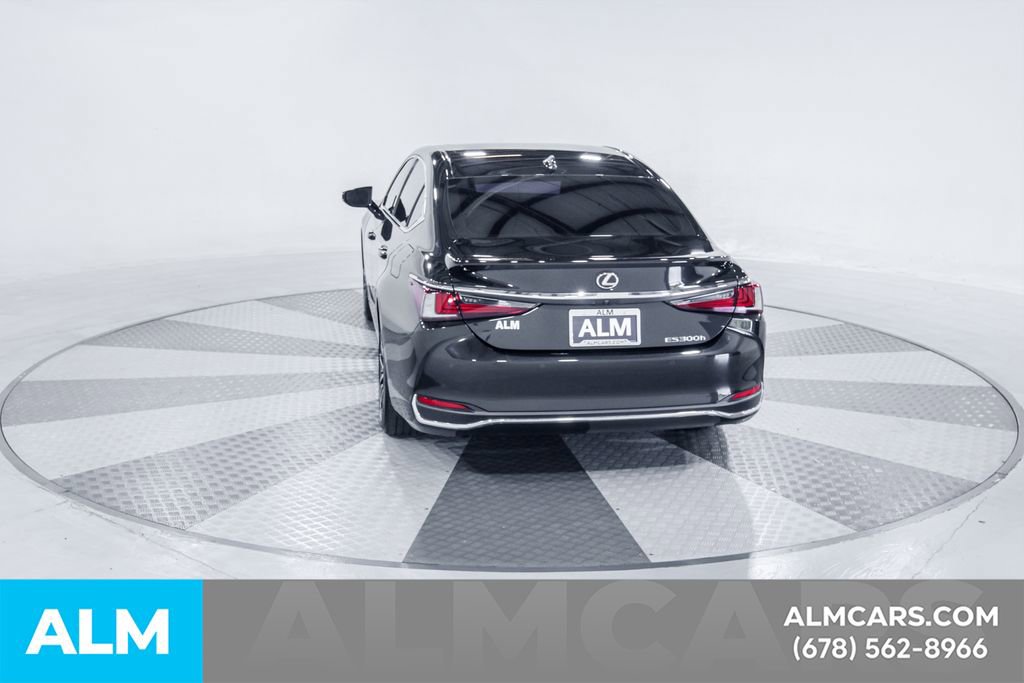 Used 2024 Lexus ES 300h w/ Premium Package image 8