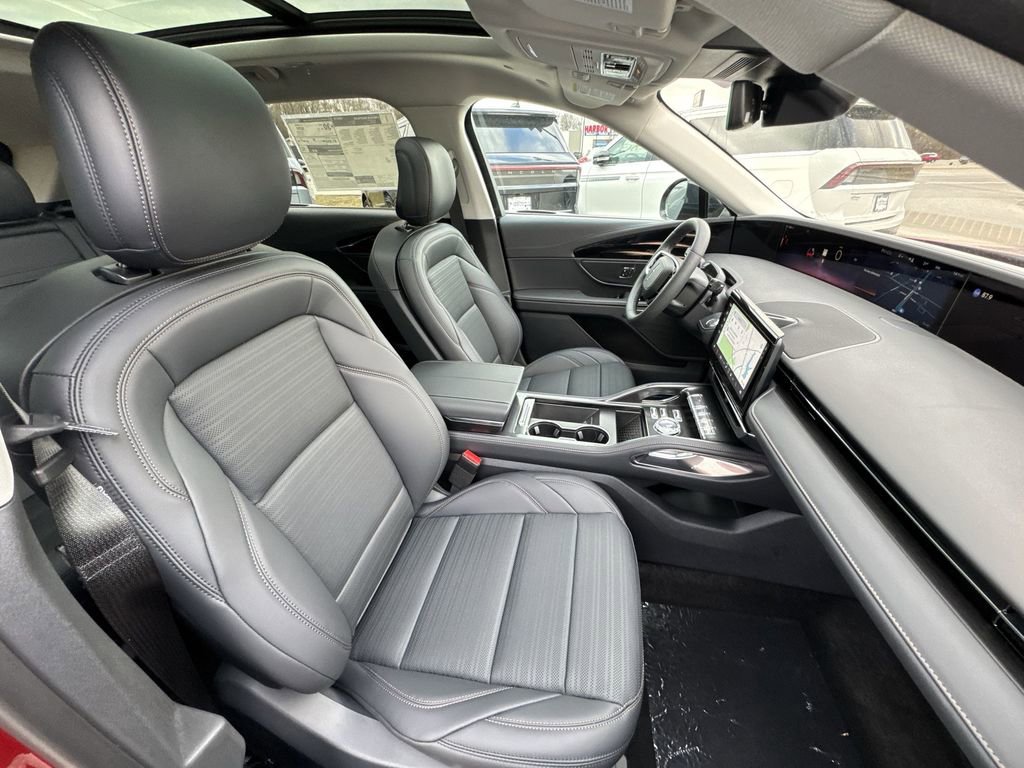 New 2026 Lincoln Nautilus Reserve image 25