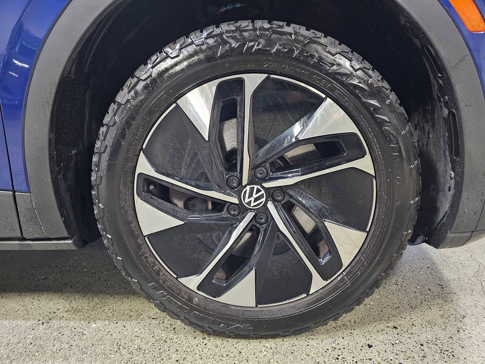 Used 2022 Volkswagen ID.4 Pro S image 9