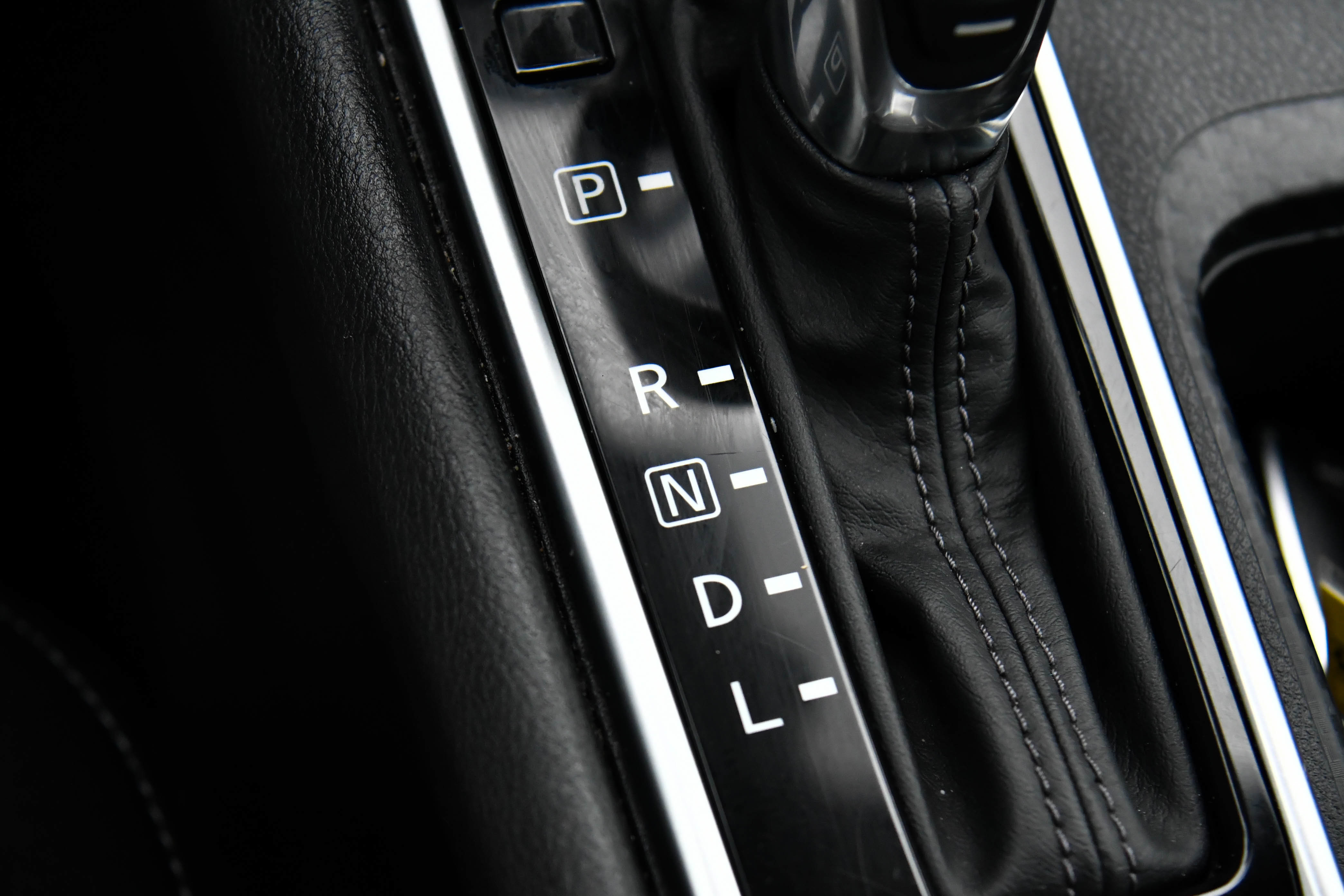 Used 2024 Nissan Sentra SV image 24