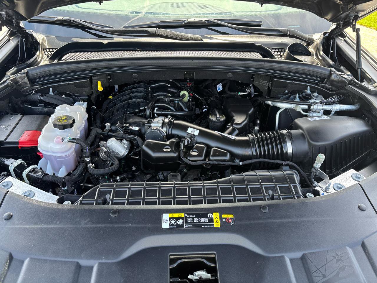 Used 2024 Jeep Grand Cherokee Limited w/ Luxury Tech Group II image 40