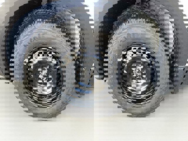 New 2026 Nissan Kicks S image 23